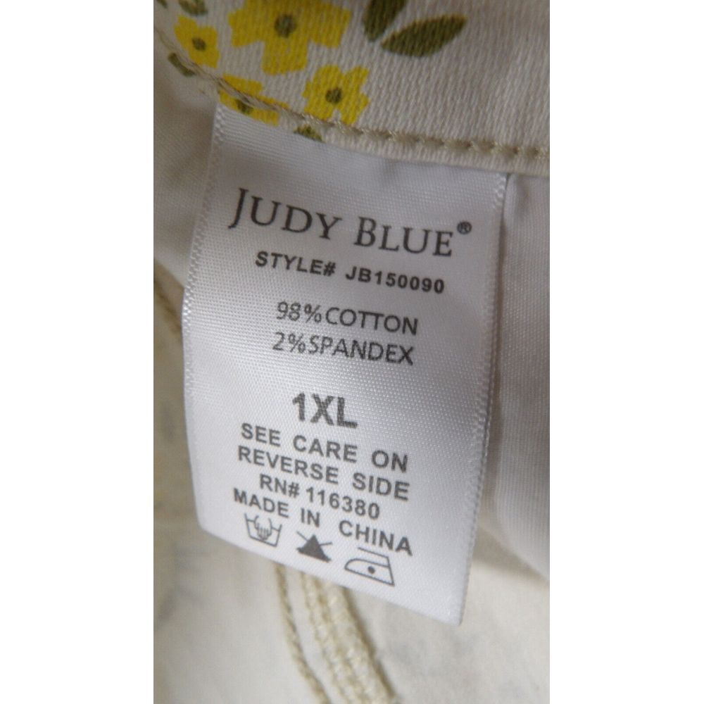 Judy Blue All‎ Over Floral Yellow Print Mid Rise Denim Shorts Stretch Size 1XL - Picture 12 of 13